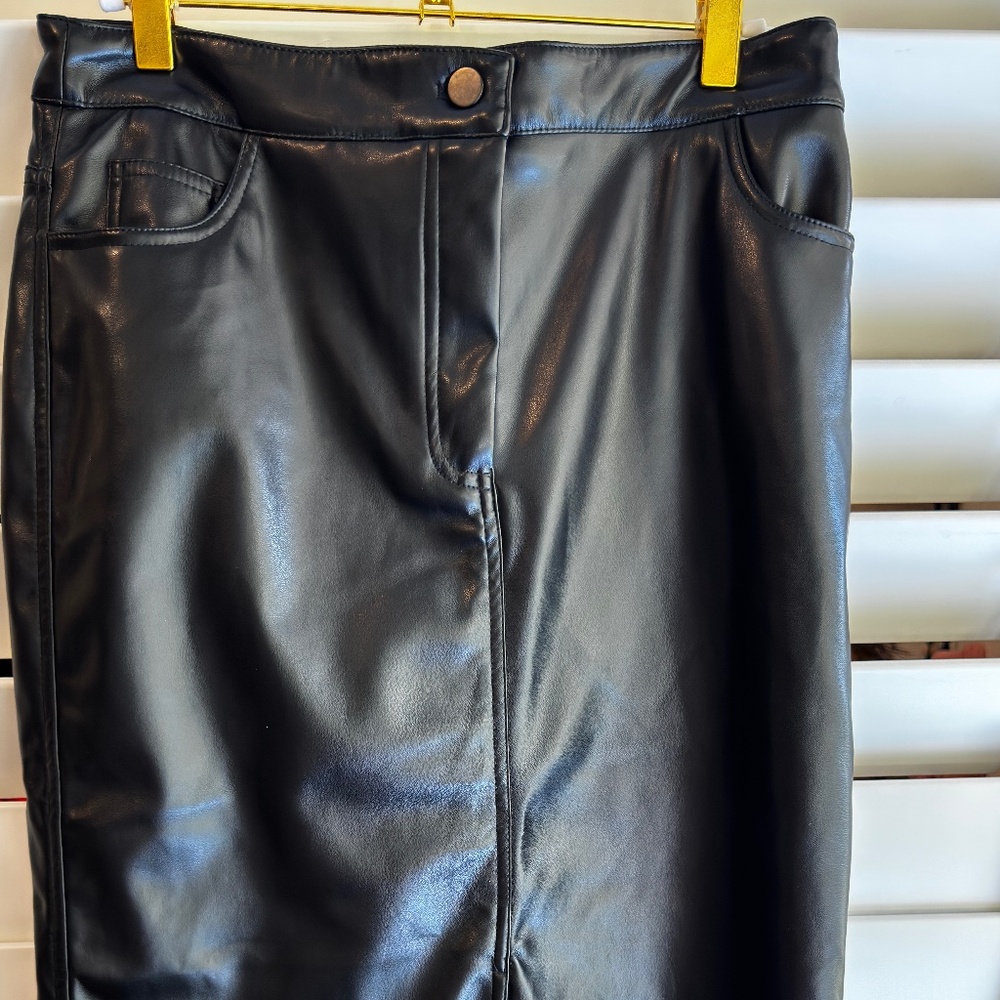 Bailey 44 Faux Leather Skirt NWOT